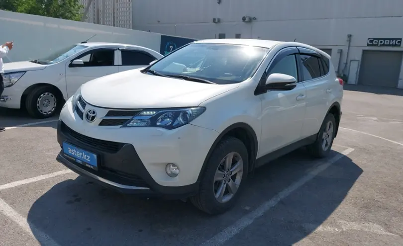 Toyota RAV4 2015 года за 11 000 000 тг. в Шымкент
