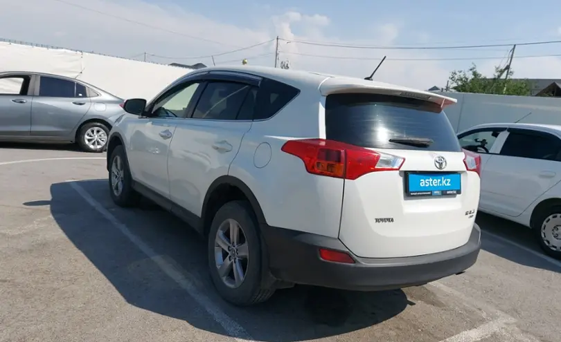Toyota RAV4 2015 года за 11 000 000 тг. в Шымкент фото 4