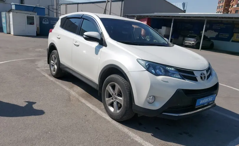 Toyota RAV4 2015 года за 11 000 000 тг. в Шымкент фото 2