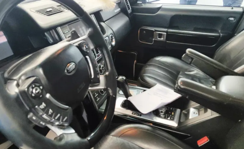 Land Rover Range Rover 2011 года за 12 000 000 тг. в Астана фото 5