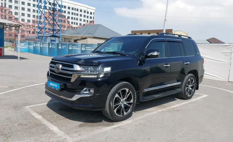 Toyota Land Cruiser 2018 года за 38 500 000 тг. в Шымкент