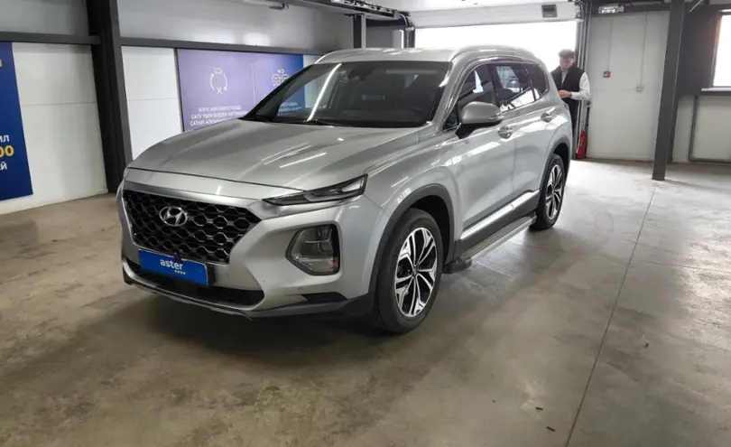 Hyundai Santa Fe 2020 года за 14 500 000 тг. в Астана