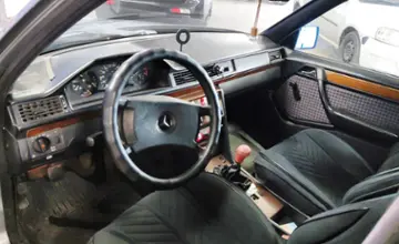 Mercedes-Benz W124 1987 года за 1 000 000 тг. в Астана фото 5