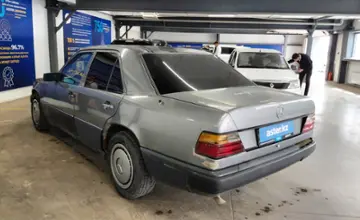 Mercedes-Benz W124 1987 года за 1 000 000 тг. в Астана фото 4