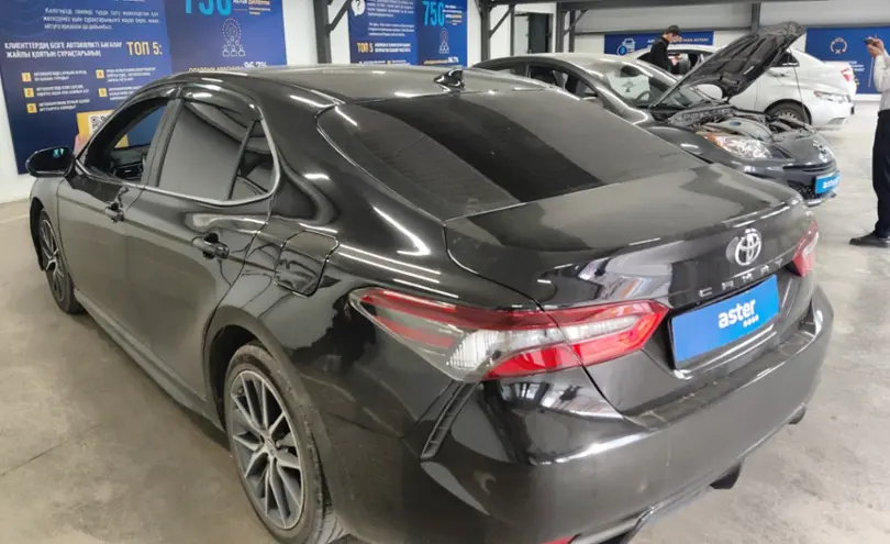 Toyota Camry 2021 года за 11 500 000 тг. в Астана фото 4