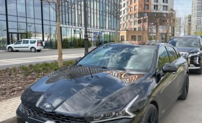Kia K5 2021 года за 12 000 000 тг. в Астана