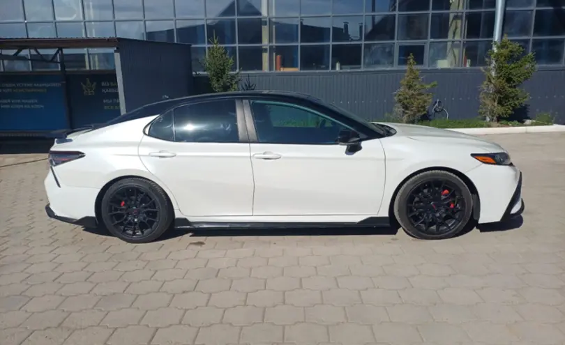 Toyota Camry 2021 года за 14 000 000 тг. в Караганда фото 4