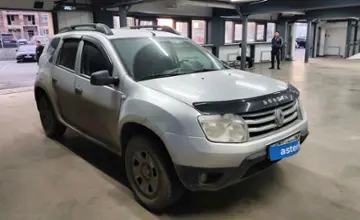 Renault Duster 2015 года за 2 900 000 тг. в Астана фото 2