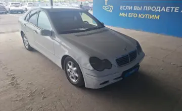 Mercedes-Benz C-Класс 2001 года за 2 000 000 тг. в Алматы фото 3