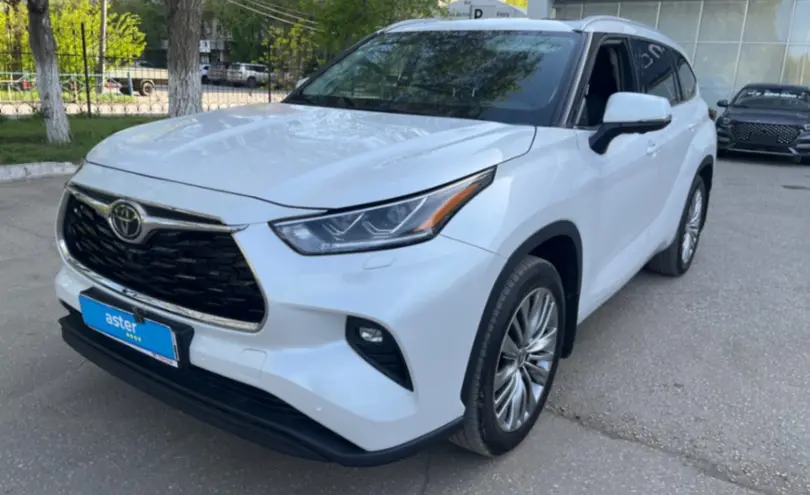 Toyota Highlander 2024 года за 40 000 000 тг. в Актобе