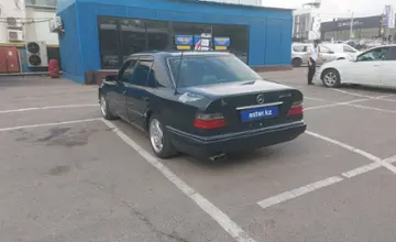 Mercedes-Benz E-Класс 1994 года за 2 000 000 тг. в Алматы фото 4