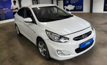 Hyundai Accent 2013 года за 4 000 000 тг. в Астана фото 2