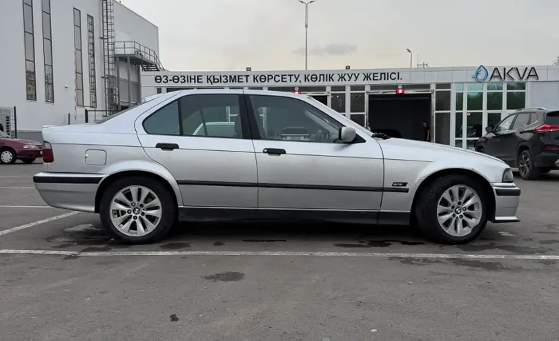BMW 3 серии 1995 года за 1 850 000 тг. в Алматы фото 4