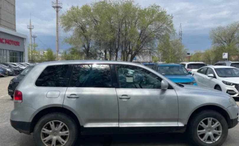 Volkswagen Touareg 2007 года за 3 500 000 тг. в Актобе фото 4