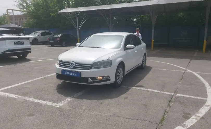 Volkswagen Passat 2013 года за 4 000 000 тг. в Алматы