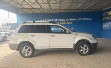 Mitsubishi Outlander 2003 года за 2 800 000 тг. в Алматы фото 4