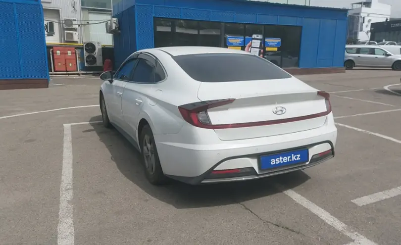 Hyundai Sonata 2022 года за 10 500 000 тг. в Алматы фото 4