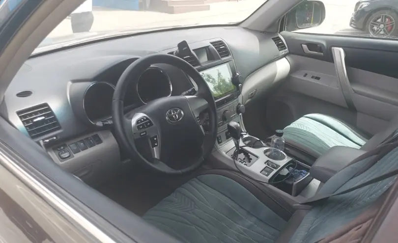 Toyota Highlander 2011 года за 13 000 000 тг. в Алматы фото 5
