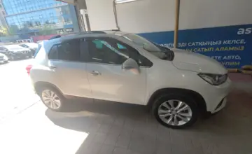 Chevrolet Tracker 2020 года за 6 300 000 тг. в Астана фото 4