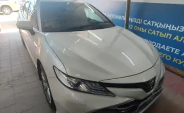 Toyota Camry 2019 года за 14 000 000 тг. в Астана фото 3