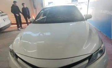 Toyota Camry 2019 года за 14 000 000 тг. в Астана фото 2