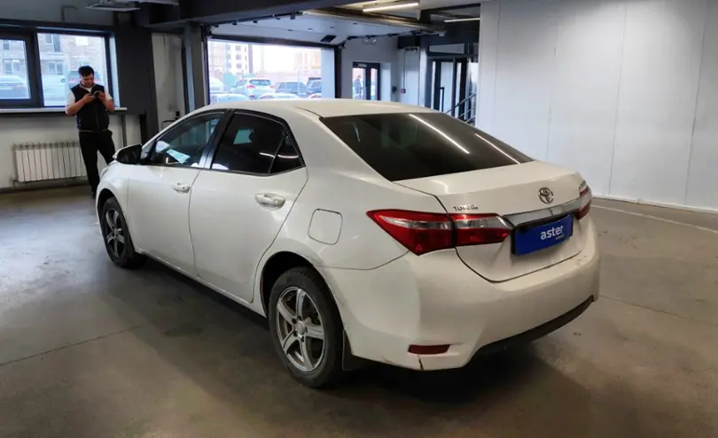 Toyota Corolla 2014 года за 6 000 000 тг. в Астана фото 4