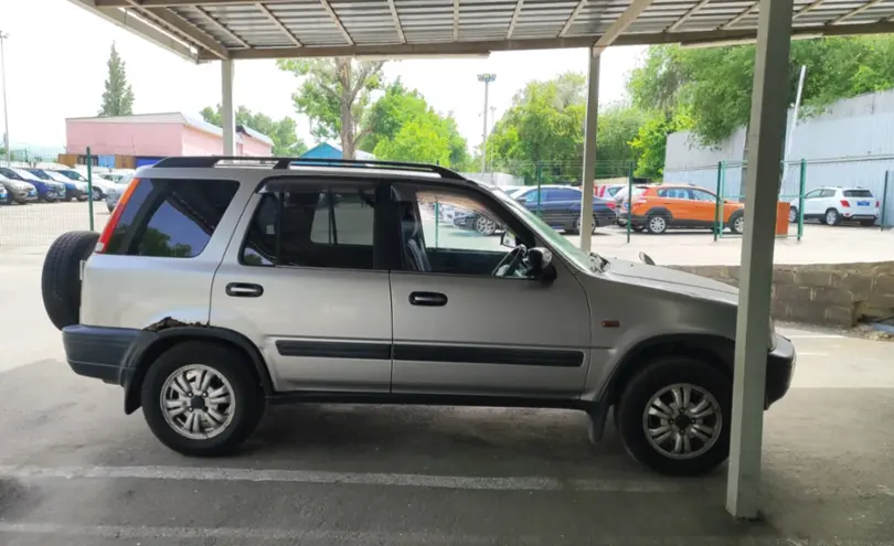 Honda CR-V 1996 года за 2 000 000 тг. в Алматы фото 4