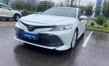 Toyota Camry 2019 года за 13 000 000 тг. в Шымкент фото 1