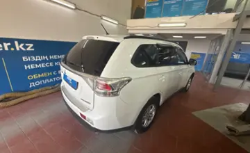 Mitsubishi Outlander 2013 года за 6 600 000 тг. в Астана