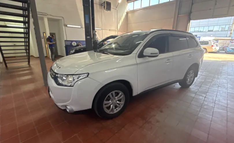 Mitsubishi Outlander 2013 года за 6 600 000 тг. в Астана