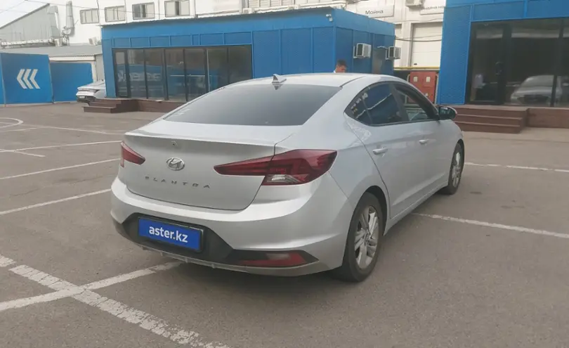 Hyundai Elantra 2019 года за 7 500 000 тг. в Алматы фото 3