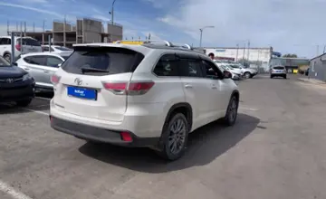 Toyota Highlander 2014 года за 10 700 000 тг. в Астана фото 3
