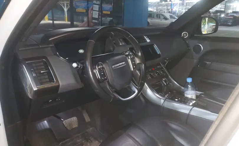 Land Rover Range Rover Sport 2015 года за 16 000 000 тг. в Алматы фото 5