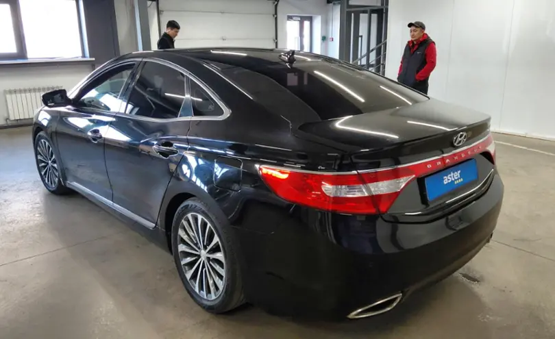 Hyundai Grandeur 2014 года за 8 500 000 тг. в Астана фото 4