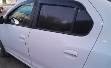 Renault Logan 2015 года за 3 500 000 тг. в Караганда фото 3