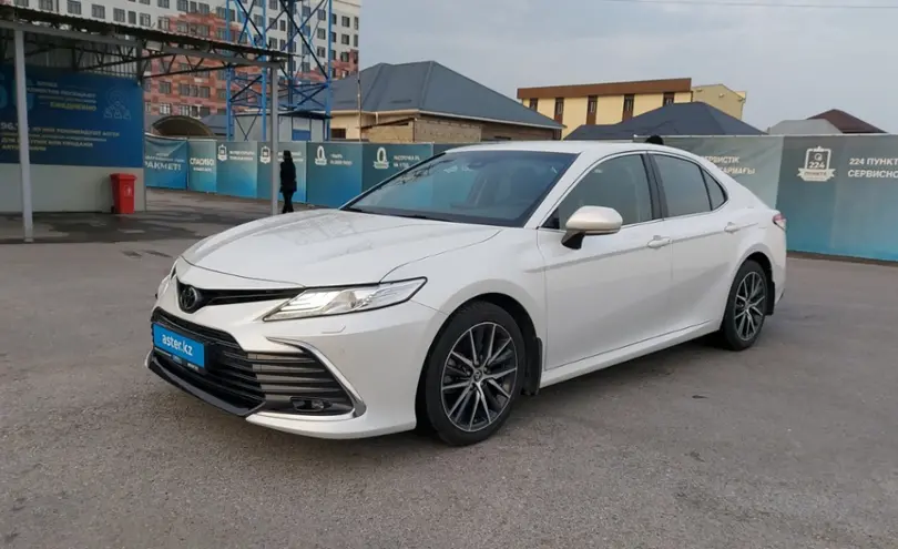 Toyota Camry 2021 года за 17 500 000 тг. в Шымкент