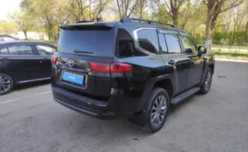 Toyota Land Cruiser 2022 года за 49 000 000 тг. в Актобе