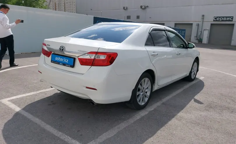 Toyota Camry 2011 года за 8 740 000 тг. в Шымкент фото 3