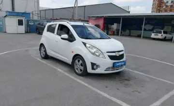 Chevrolet Spark 2011 года за 3 500 000 тг. в Шымкент фото 2