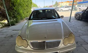 Mercedes-Benz C-Класс 2001 года за 2 500 000 тг. в Талдыкорган фото 2