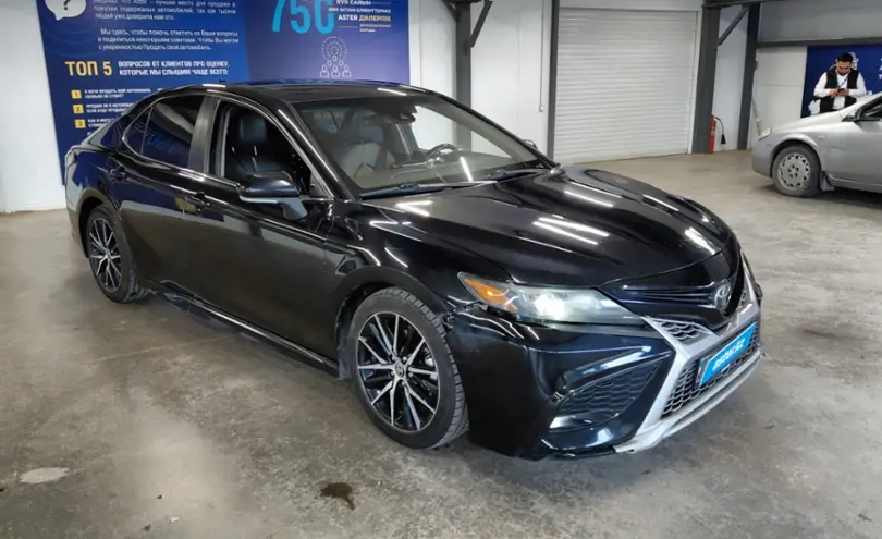 Toyota Camry 2021 года за 10 000 000 тг. в Астана фото 2
