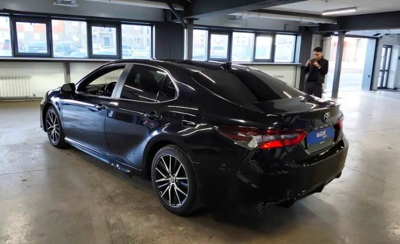 Toyota Camry 2021 года за 10 000 000 тг. в Астана фото 4