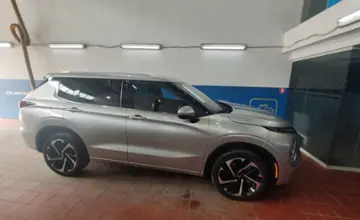 Mitsubishi Outlander 2022 года за 13 700 000 тг. в Астана фото 4