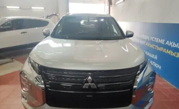 Mitsubishi Outlander 2022 года за 13 700 000 тг. в Астана фото 2
