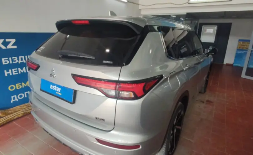 Mitsubishi Outlander 2022 года за 13 700 000 тг. в Астана фото 5