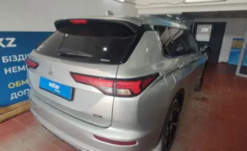 Mitsubishi Outlander 2022 года за 13 700 000 тг. в Астана
