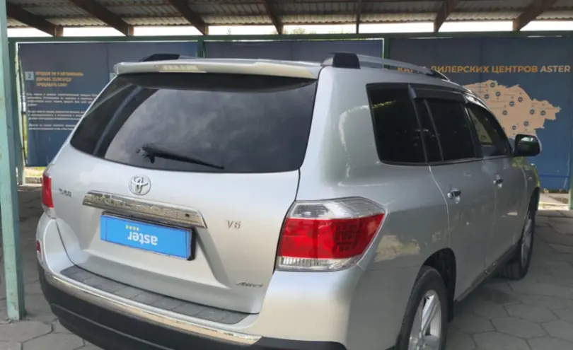 Toyota Highlander 2012 года за 13 000 000 тг. в Талдыкорган фото 5