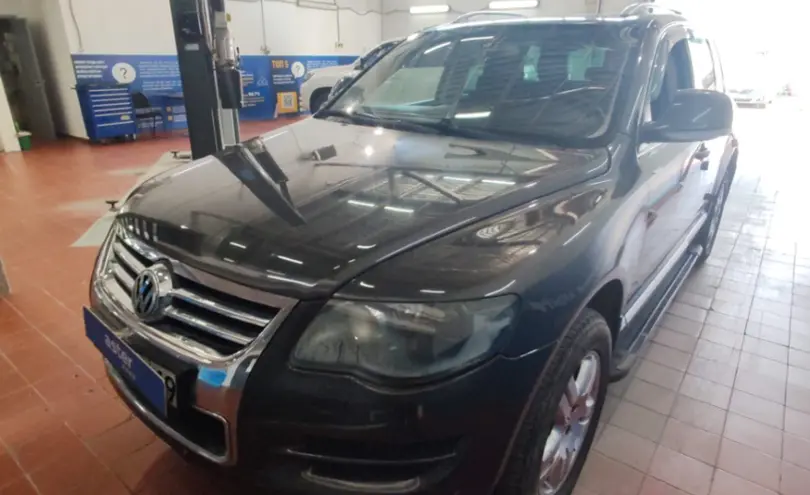 Volkswagen Touareg 2007 года за 5 800 000 тг. в Астана