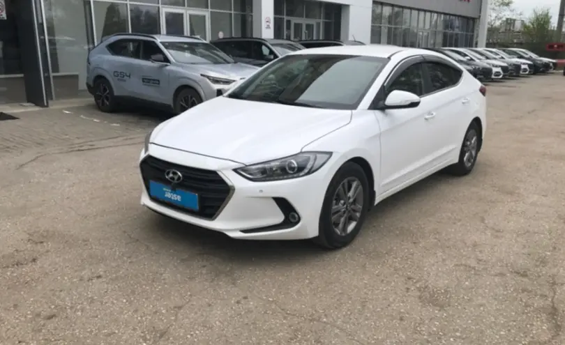 Hyundai Elantra 2018 года за 6 000 000 тг. в Актобе