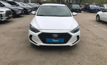 Hyundai Elantra 2018 года за 6 000 000 тг. в Актобе фото 2